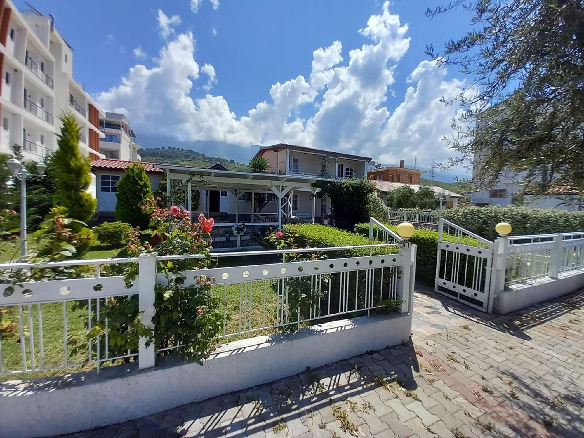 Vlorë Nili Hotel מראה חיצוני תמונה