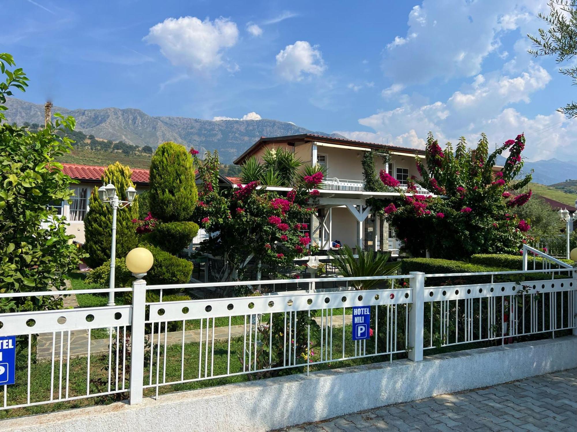 Vlorë Nili Hotel מראה חיצוני תמונה