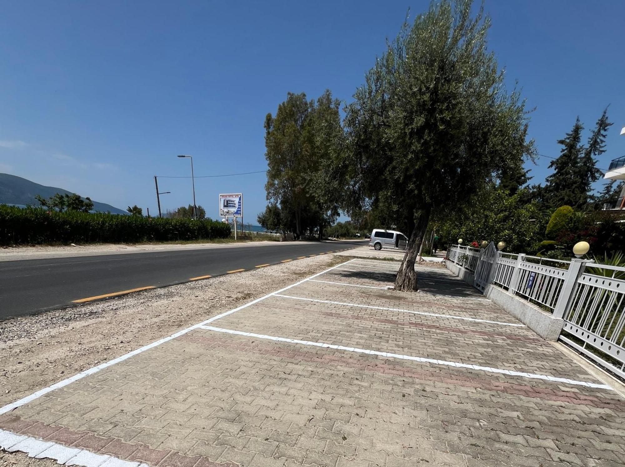 Vlorë Nili Hotel מראה חיצוני תמונה